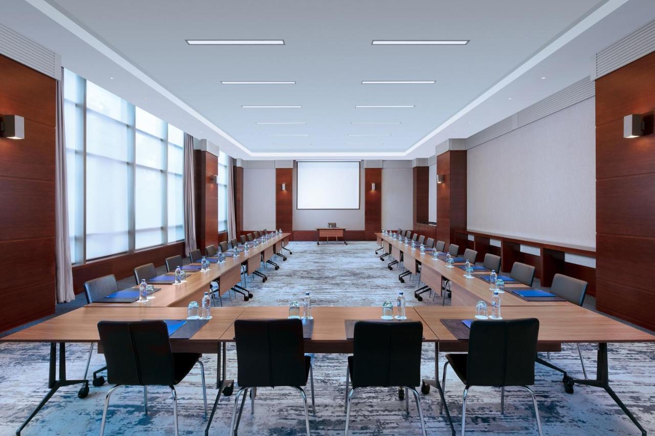 Delta Hotels By Marriott Istanbul Levent Bagian luar foto