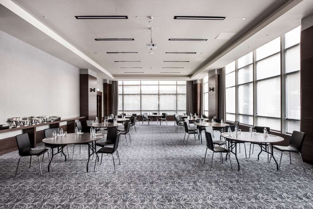 Delta Hotels By Marriott Istanbul Levent Bagian luar foto